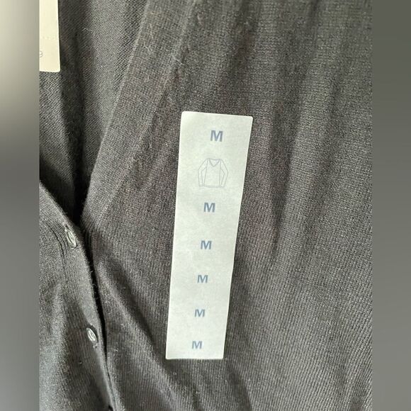 Old Navy Women’s Cardigan Sweater Black Long Sleeve Light Weight Size Medium - Picture 5 of 8